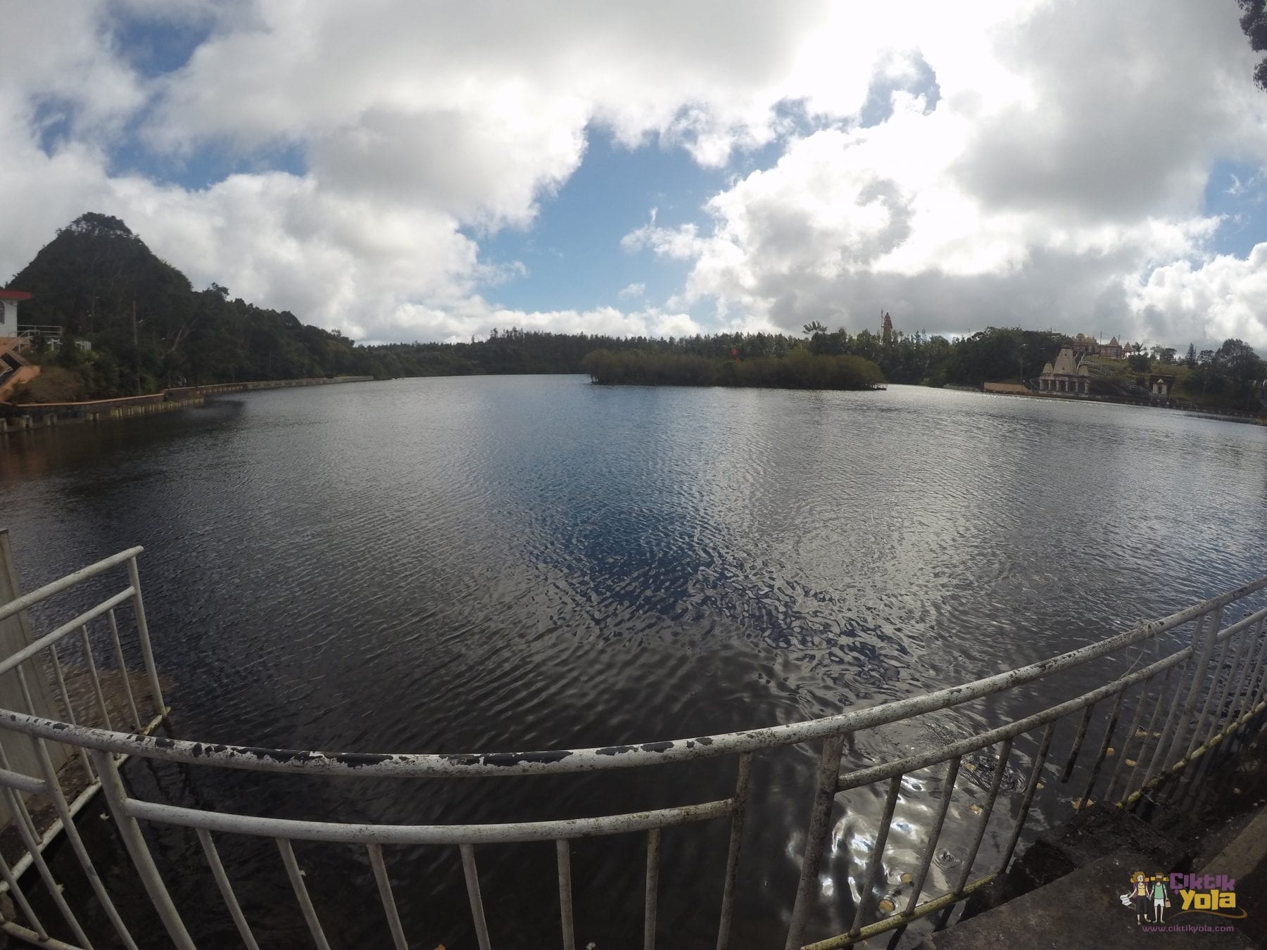 grand bassin lake mauritius