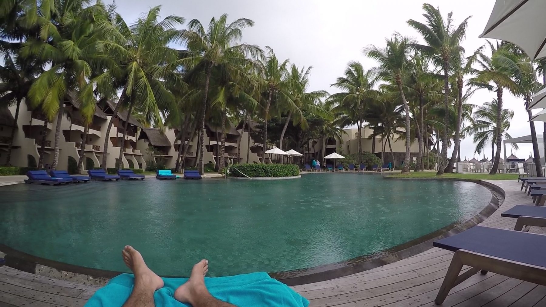 constance bele mare plage mauritius havuz