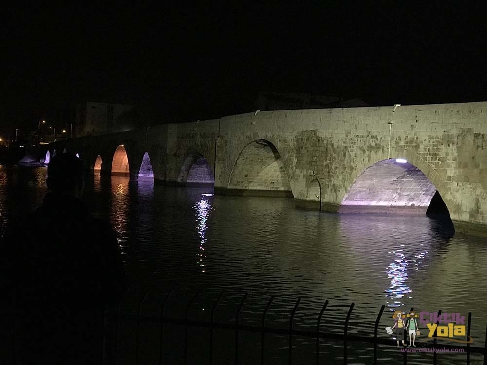Adana Taş Köprü