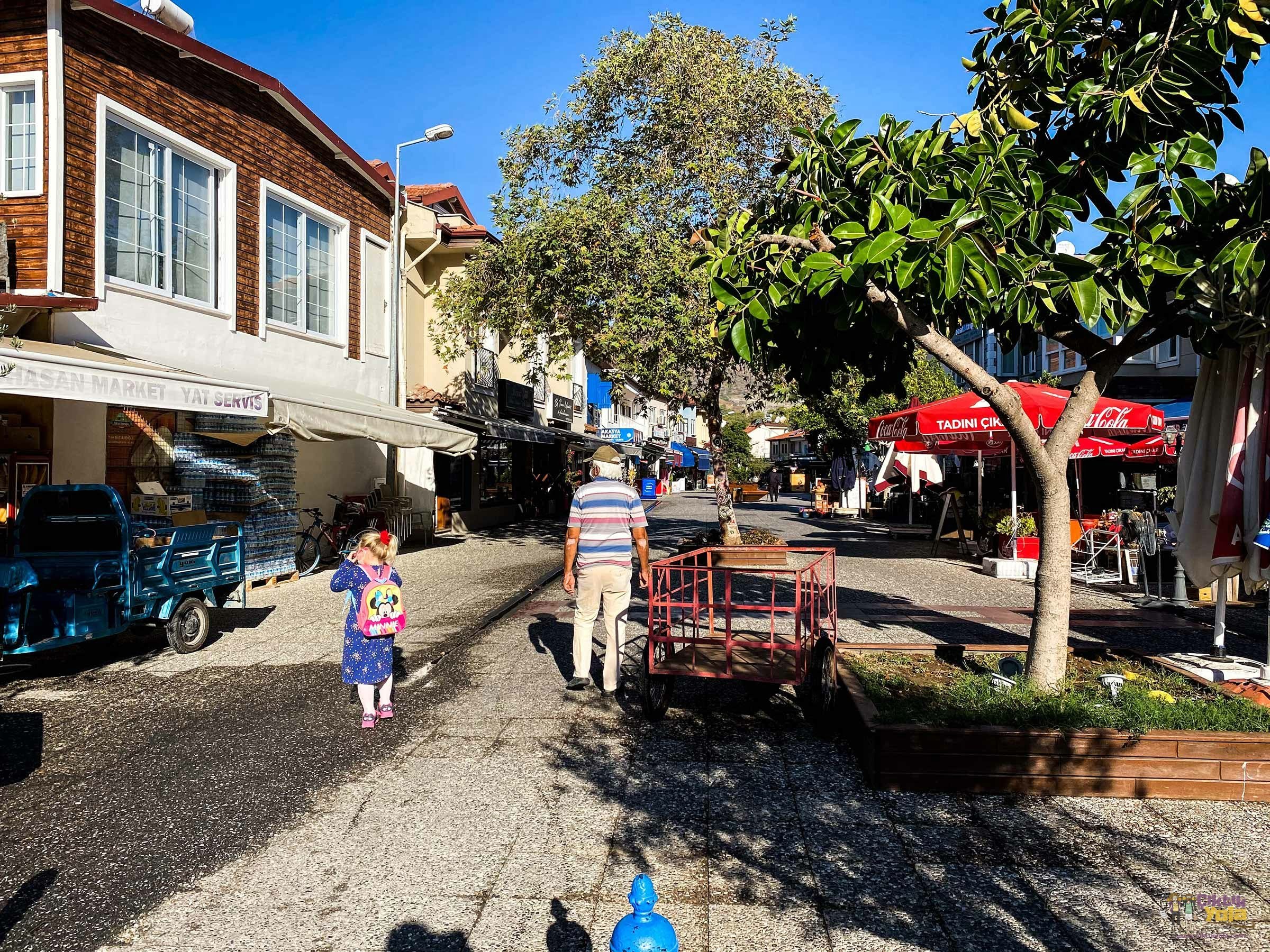 Göcek Çarşı